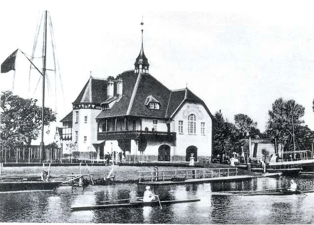 Archiwalne zdjęcie klubu Nautilus